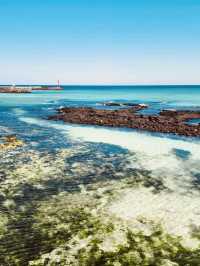 A Haven for Calm Water Sports and Relaxation