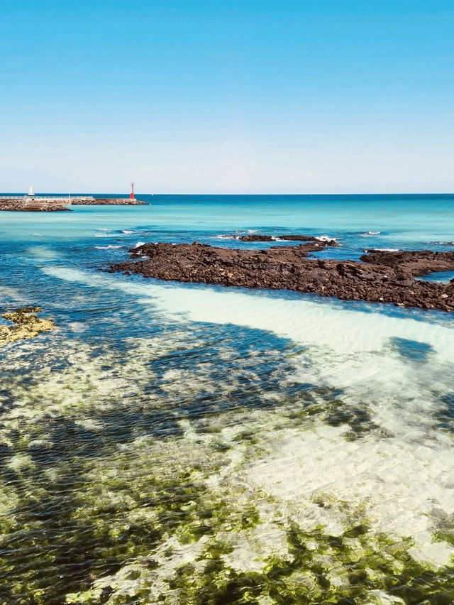 A Haven for Calm Water Sports and Relaxation