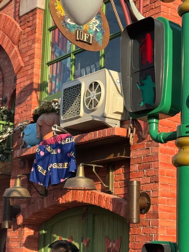 From Giggles to Fairy Tales: A Magical Day for Kids at Shanghai Disneyland