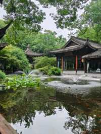 VIEWING FISH AT FLOWER HARBOR · HANGZHOU’S DANCING AQUATIC PALETTE