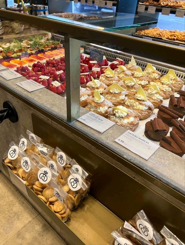 Sweet Escapes near London's Chinatown