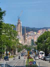 Vibrant Streets and Artistic Wonders in Barcelona