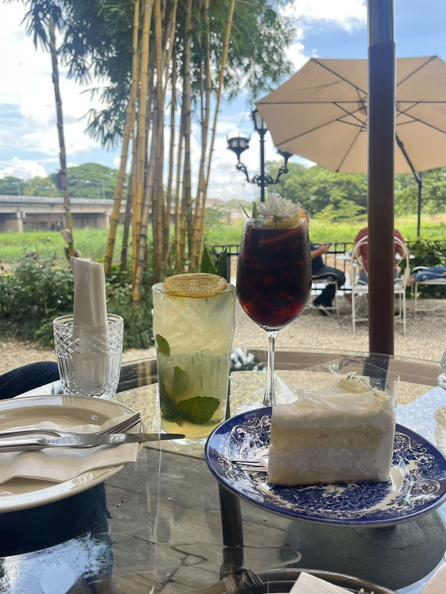 【チェンライ】そこは緑のオアシス✨ Chivit Thamma Da Cafe