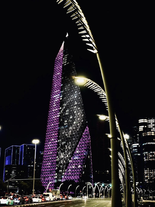 【多哈夜景｜光與海交織的城市詩】