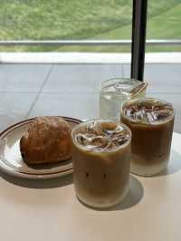 왕릉이 보이는 경주 카페🥤 <데네브>