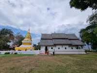 🛕 Wat Phra That Beng Sakat: Sacred Peaks of Nan