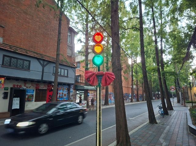✨️上海甜愛路浪漫大街甜密散步遊覧😍熱門網紅打卡景點💞 ✨️上海甜愛路浪漫大街甜密散步遊覧😍熱門網紅打卡景點💞