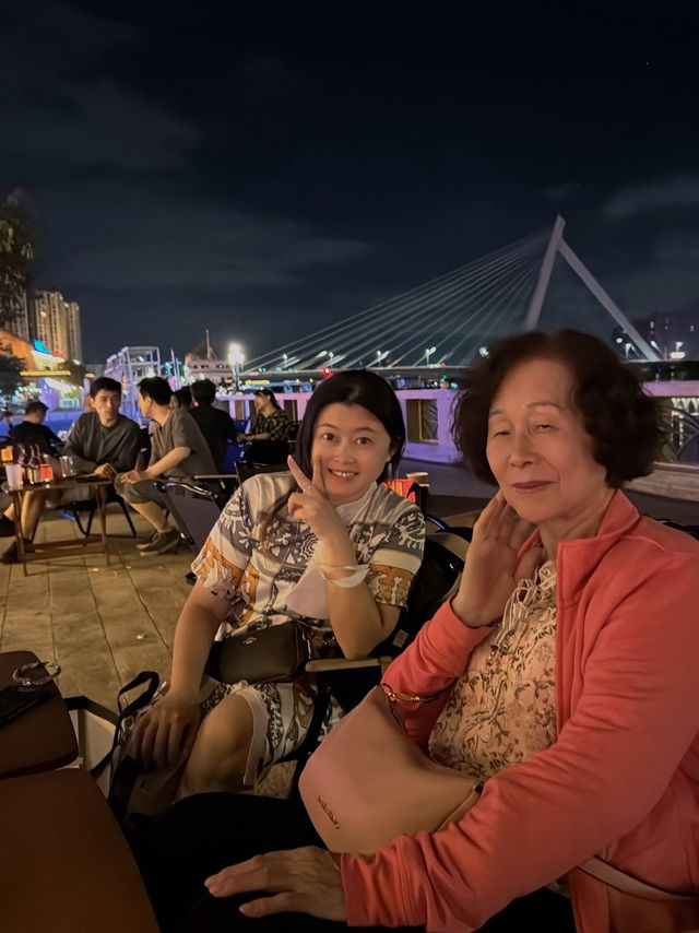 ✨ 寧波老外灘夜色體驗|霓虹、音樂與美酒的快活人生 ✨ ✨ 寧波老外灘夜色體驗|霓虹、音樂與美酒的快活人生 ✨
