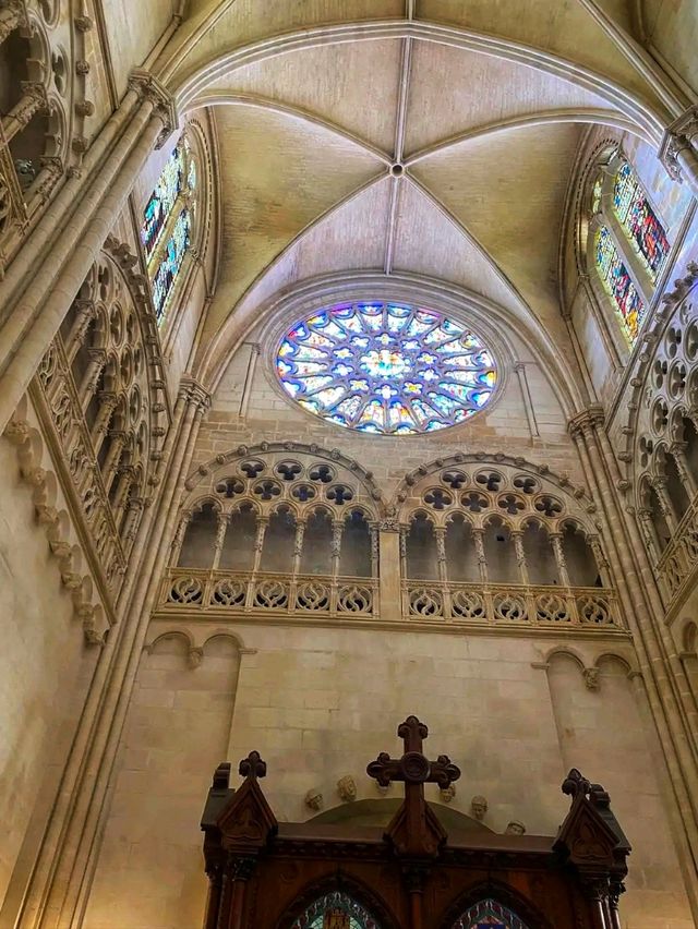⛪ Burgos Cathedral – Gothic Splendor in Northern Spain