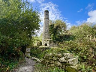 Cornwall's Ghostly Autumn Walk: Tregargus Valley's Spooky Ruins