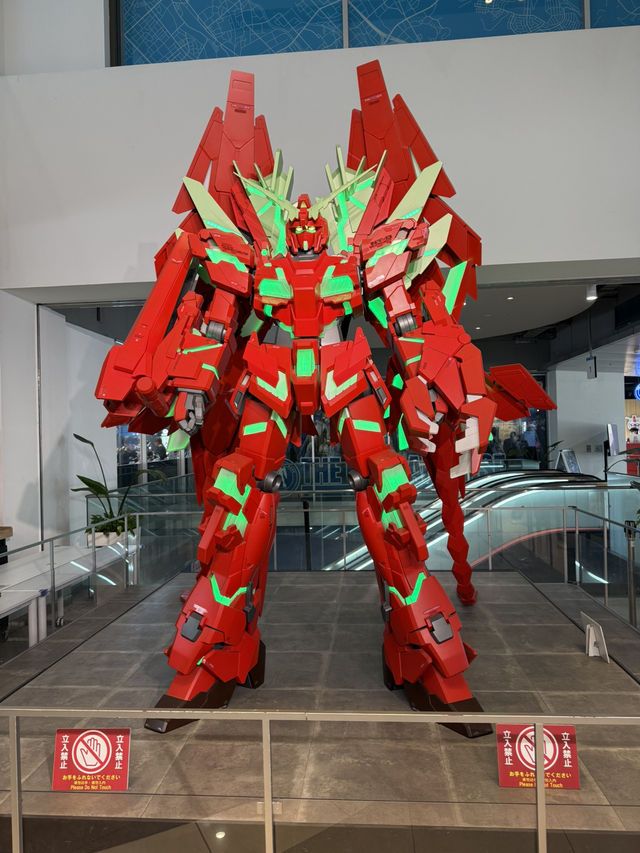 【福岡・博多運河城】城市劇場的奇幻漫步:流水、光影與鋼彈的交響樂 【福岡・博多運河城】城市劇場的奇幻漫步:流水、光影與鋼彈的交響樂