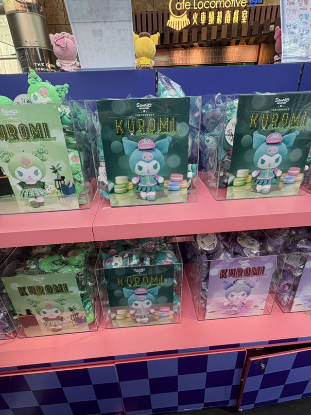 【旺角朗豪坊】 Kuromi 20周年 怪異影院期間限定店