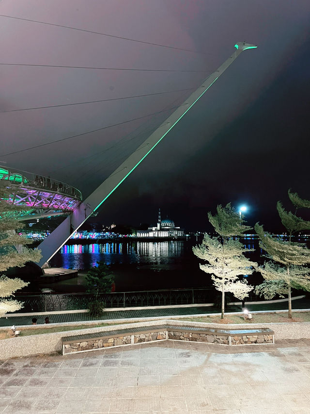 Kuching Waterfront: A Scenic Must-Visit with Iconic Landmarks