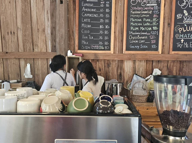 ☕ Miyo Coffee & Bar คาเฟ่บนดอยช้าง 