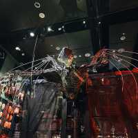 สัมผัสโลกเบื้องหลังแฟนตาซี Weta Workshop Unleashed