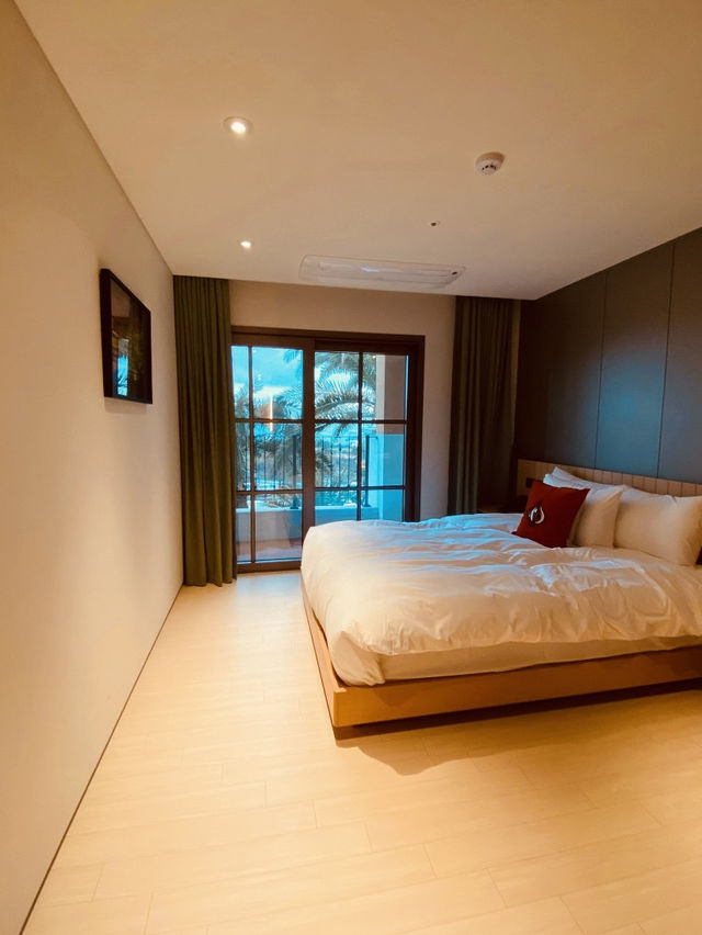 Modern Design that Embraces the Landscape