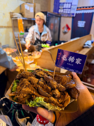 【非売品】香格里拉 シャングリラ 記念メダル珍蔵冊 チベット 官製画集 中国にあるチベット文化、シャングリラ。 | Trip.com 香格里拉
