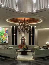 Checking in at the Mandarin Oriental Singapore