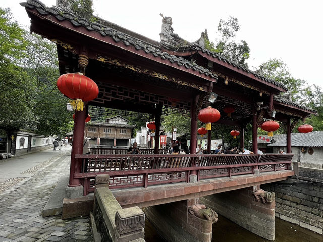 Beautiful Ancient City, lot's to see and do, a small taste of old Chinese tradition & culture.
