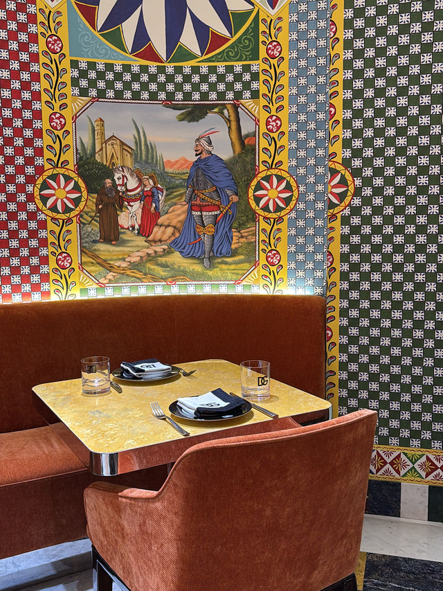 The Most Extra Coffee Break in Shanghai: DG Cafè by Dolce & Gabbana ☕✨
