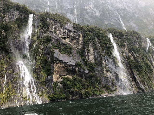 Queenstown: Adventure Paradise 🏞️🚀