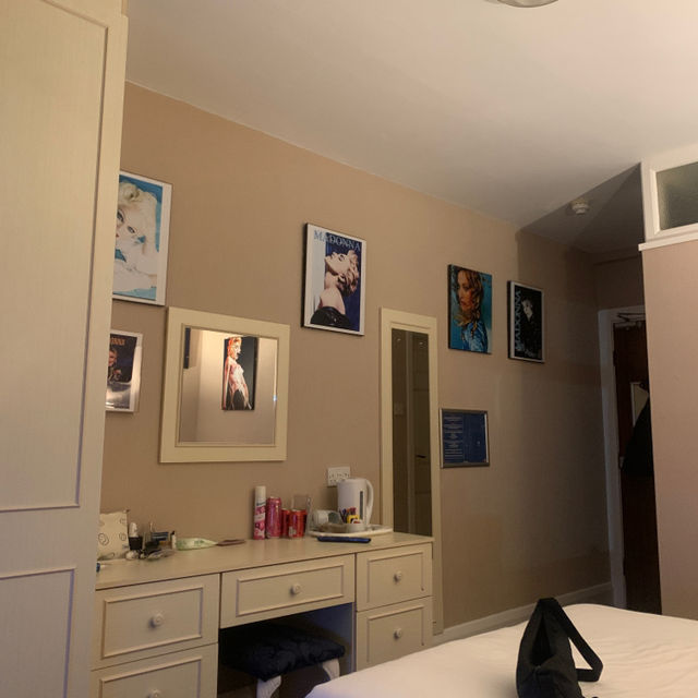 Madonna Room