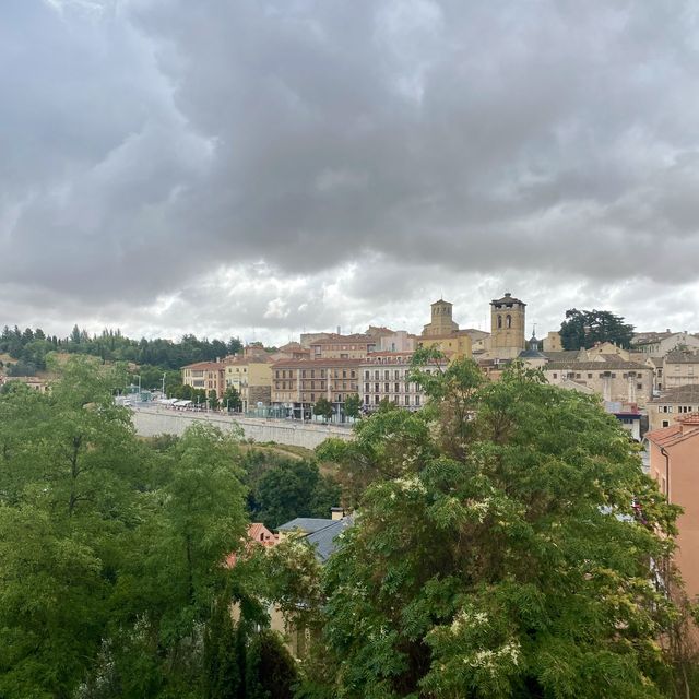 Discovering Hidden Gems in Segovia's Old Town 🌟