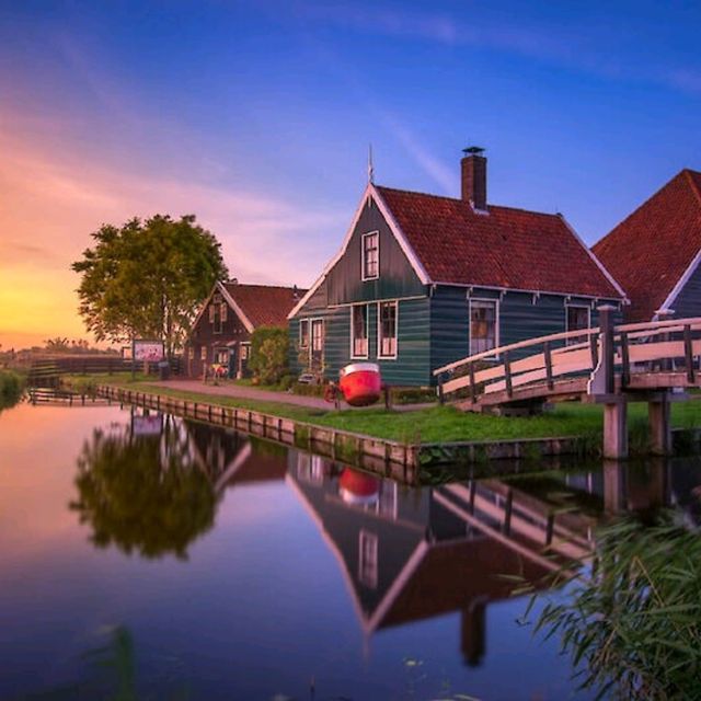 Zaanse Schans: Windmills, Cheese, and Dutch Delights Await!
