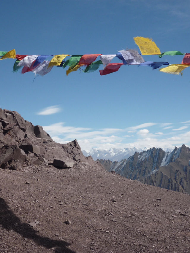 Trekking a Himalayan Pass Near Rumbak Village