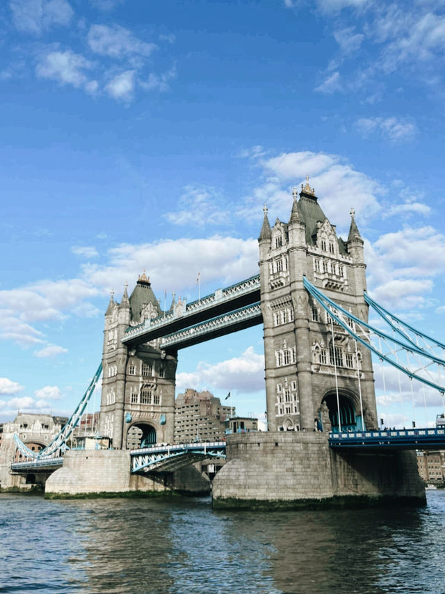 London Calling: Icons, History & Heartwarming Moments