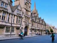🚗 Ride-Sharing in Oxford: Zip Through This Academic Wonderland with Ease 🎓✨