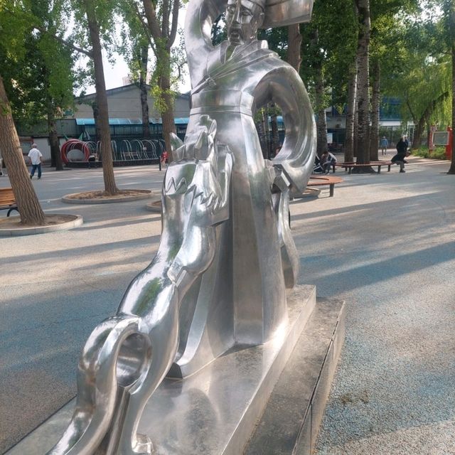 Fangshan Red Scarf Park, water world in the heart of the city