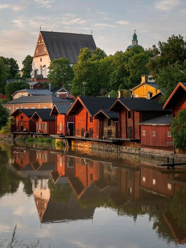 🏘️❄️ “Timeless Charm: My Stroll Through Old Porvoo” ✨🇫🇮