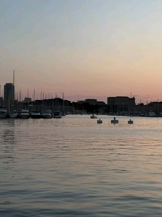 🌊⚓ “Mediterranean Soul: A Day in Marseille” 🇫🇷