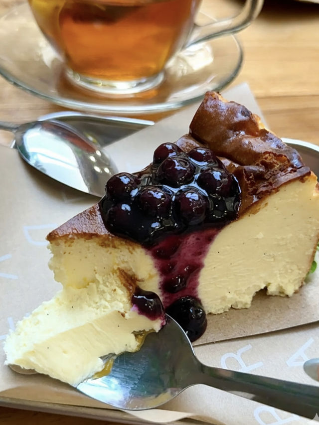 🍞 Cozy Morning at Bread Yard