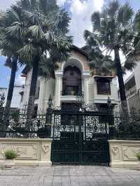 🇻🇳🌆 Saigon -the city that moves faster than you can blink