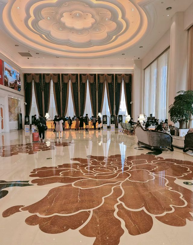上海魔都首家白金旗艦酒店,尊貴不昂貴 上海魔都首家白金旗艦酒店,尊貴不昂貴