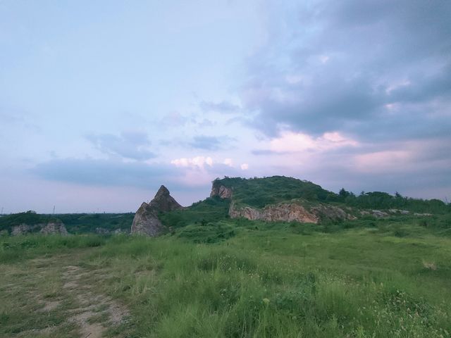 常州小眾絕美礦坑打卡，可露營燒烤！