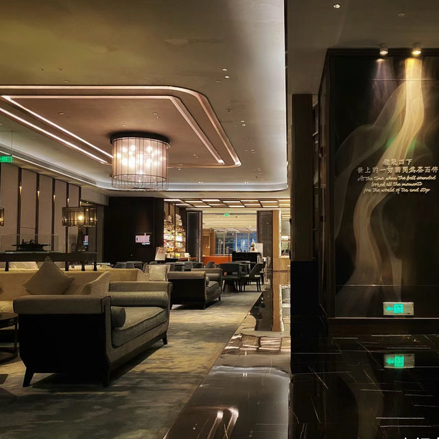 珠海仁恆洲際酒店：絕美海景無邊際泳池