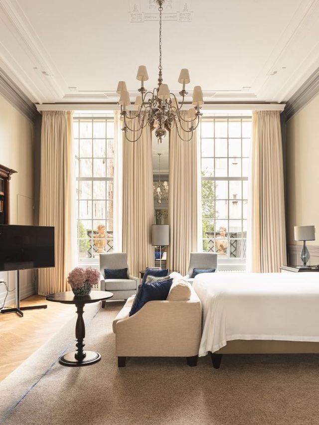 🌟 Amsterdam's Luxe Life: Waldorf Astoria's Elegance 🌟