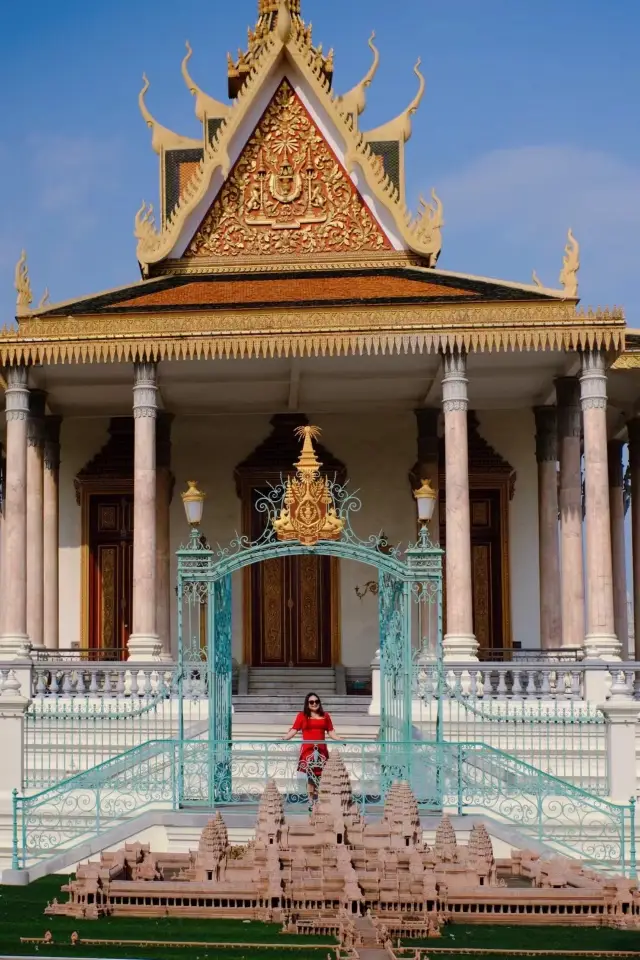 The Royal Palace of Phnom Penh in Cambodia bears witness to the history of the Khmer Kingdom