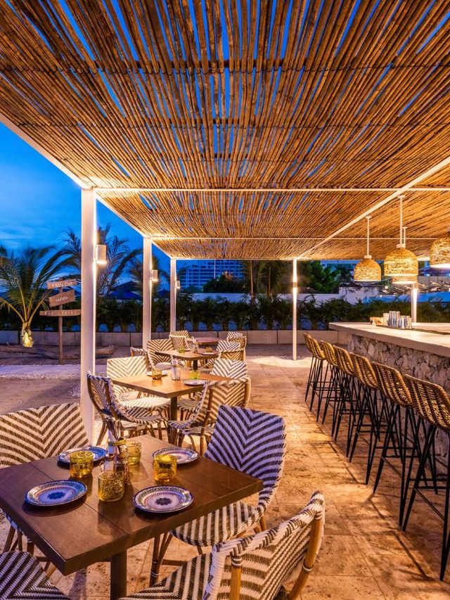 🌴 Santa Marta's Marriott Magic: A Tropical Haven! 🍹