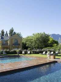 🌟 Luxe Sleeps in Stellenbosch Vineyards 🍇