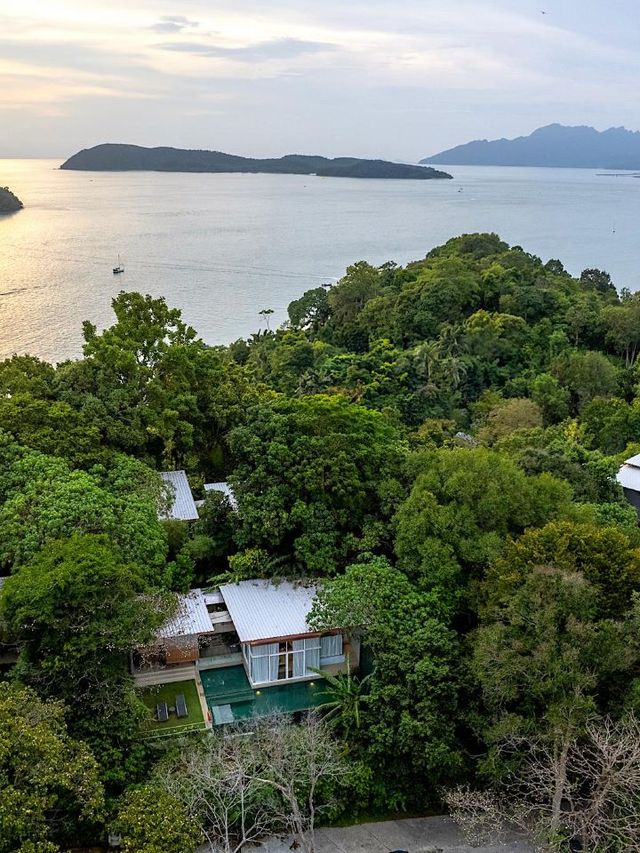 🌟 Langkawi Luxury: Ambong Pool Villas 🌊✨