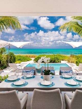 Grace 灣的幸福時光：Turks & Caicos 頂級住宿