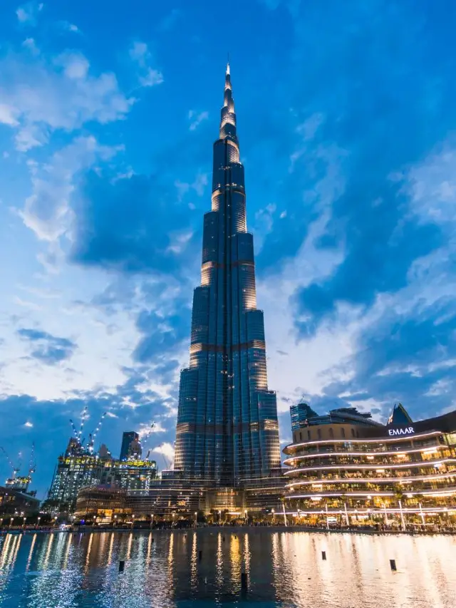 🌟 Dubai's Dazzling Delights: Top 5 Must-See Spots 🌇