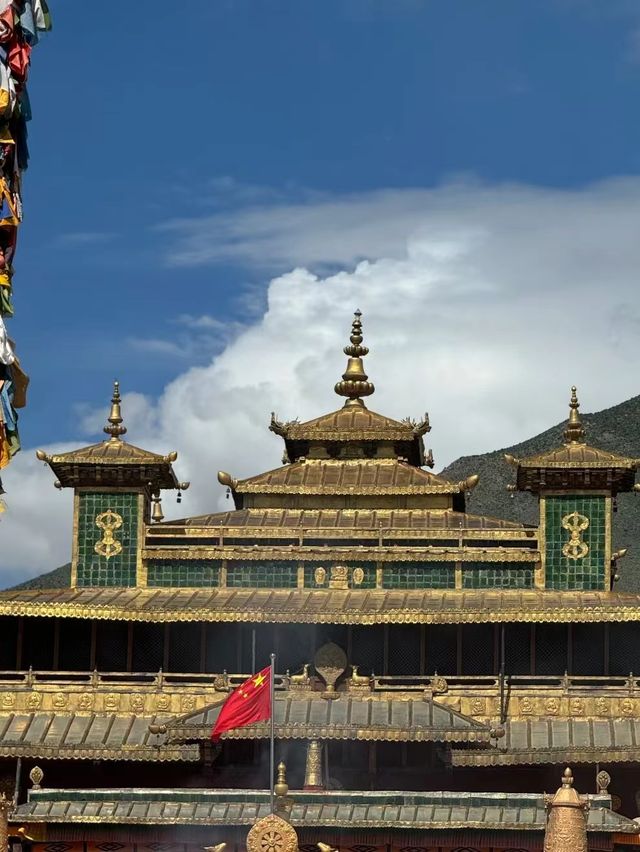 魅力西藏，藏傳佛教寺廟——桑耶寺。