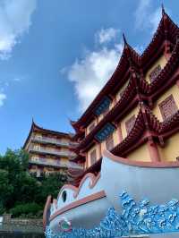 飛龍湖興福講寺