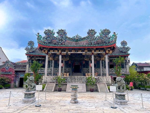 龍山堂邱公司，古式建築藝術典範