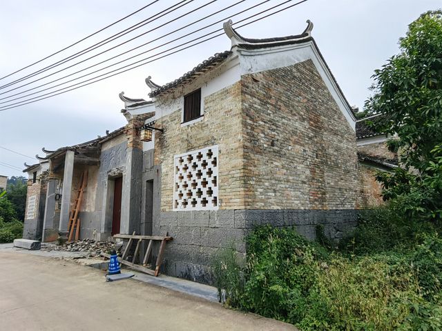 廣西富川留家灣村楊氏宗祠。